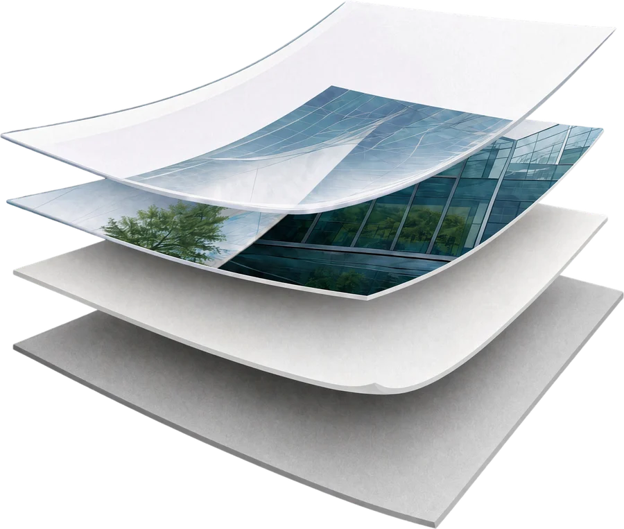 Vue éclatée du complexe Cover : sur-lamination transparente, film imprimé, adhésif et support